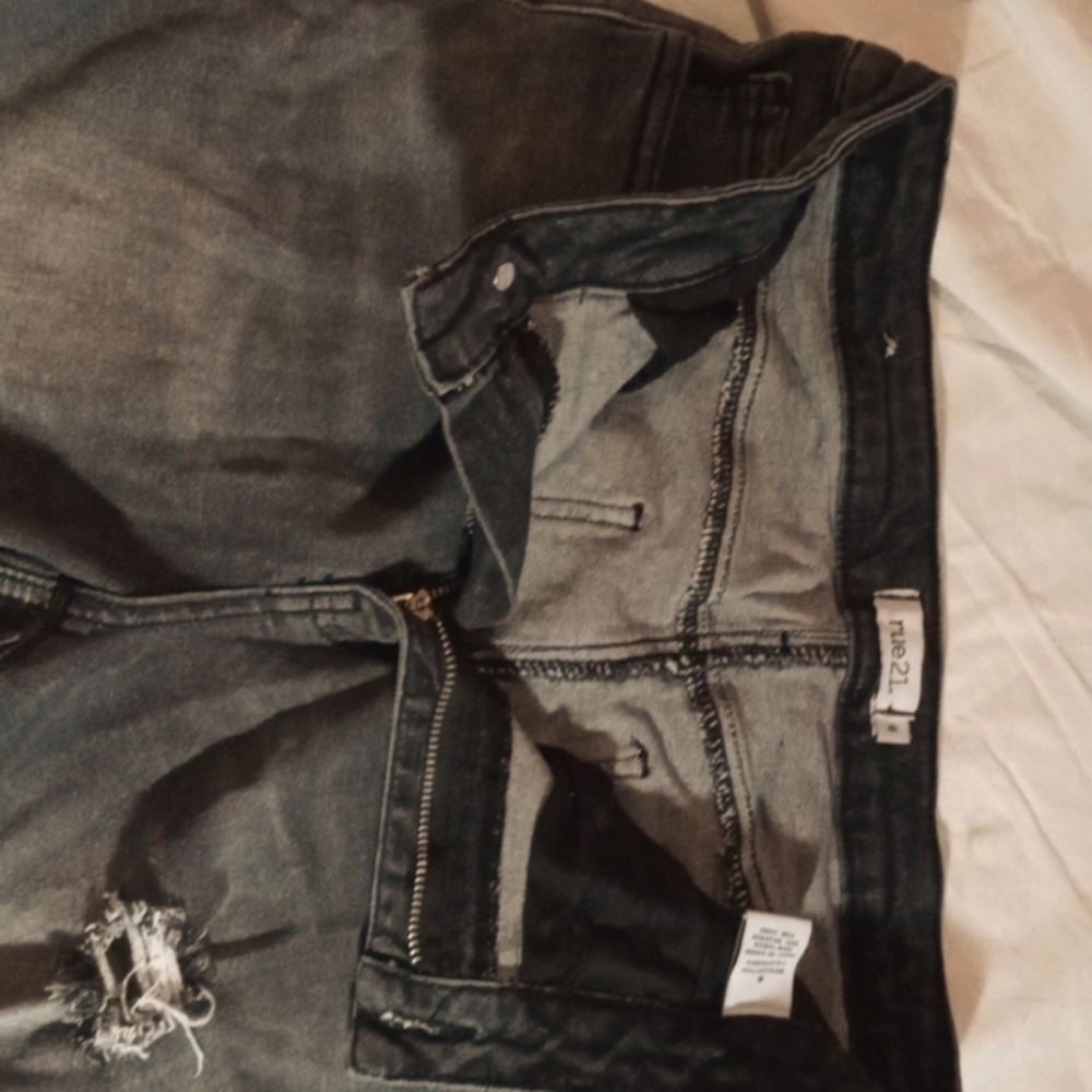 Rue 21 stonewashed jeans, size:6 in womens